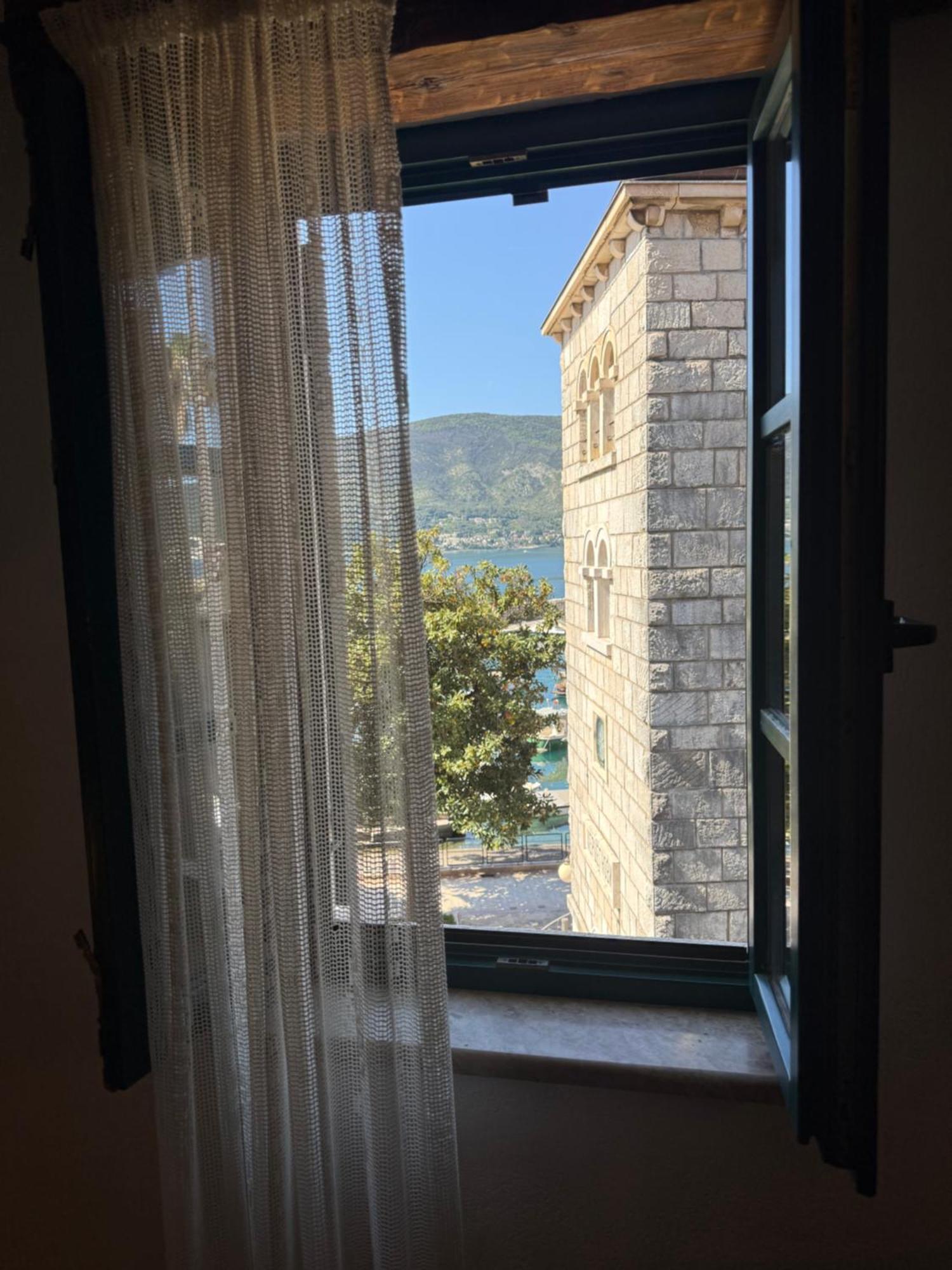 Skver Studio Apartments Herceg Novi Exterior foto